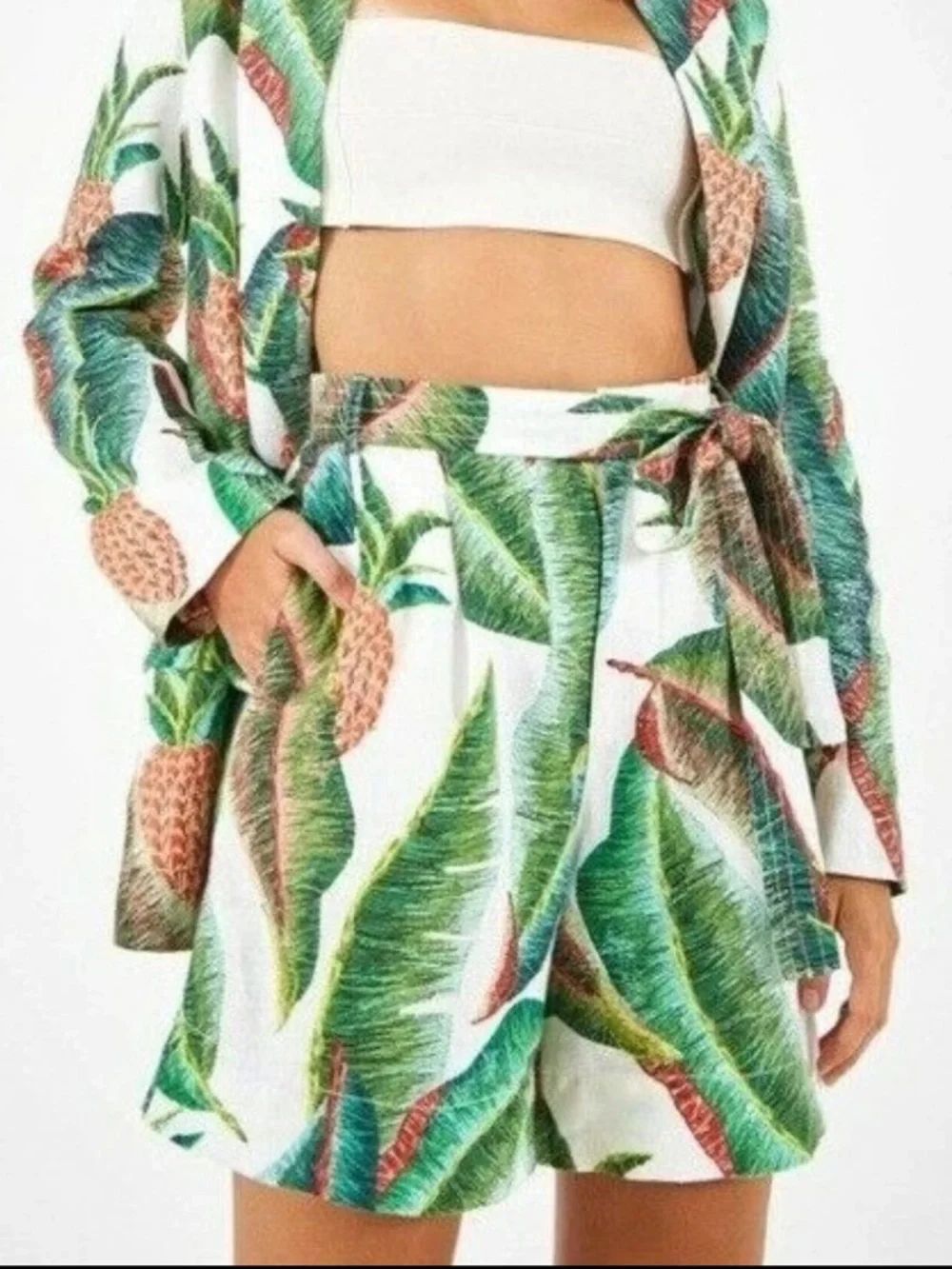 NWT FARM RIO Forest Palm Linen Shorts L